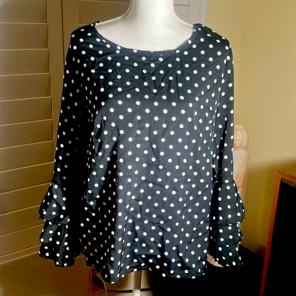 🖤🤍Polyester Black Blouse W/White Polka Dots 3/4 Sleeves With 3 Ruffles Sz XL